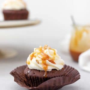 Vegan Caramel Biscuit Cake
